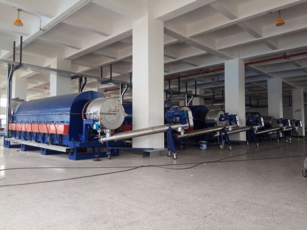 名稱(chēng)：焙燒電池負(fù)極材料，規(guī)格：?0.65x7.2米間接電加熱